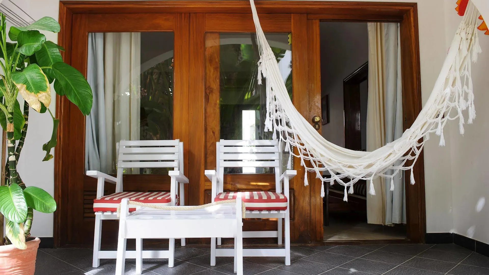Hotel Odjo D'Agua Santa Maria 4*,